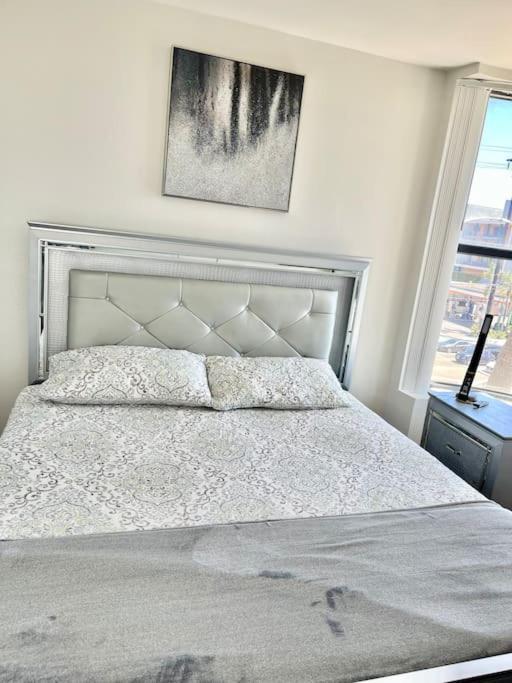1 Bedroom. 2 Beds. 1 Bath With Balcony